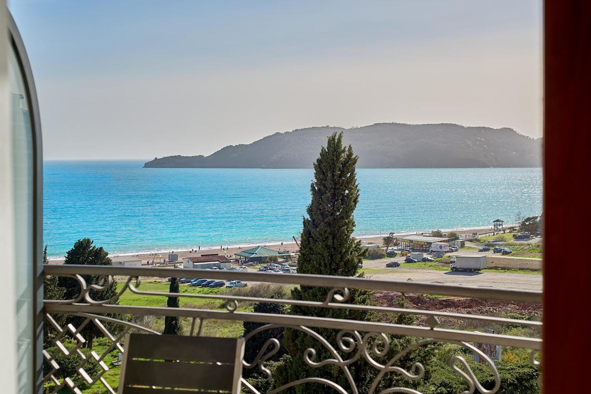 Villa Allende Bečići Luaran gambar